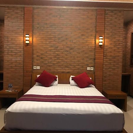 Lotus 2 Guest House 마겔랑 외부 사진